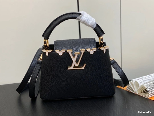 VUITTON LOUIS BB CAPUCINES 0414